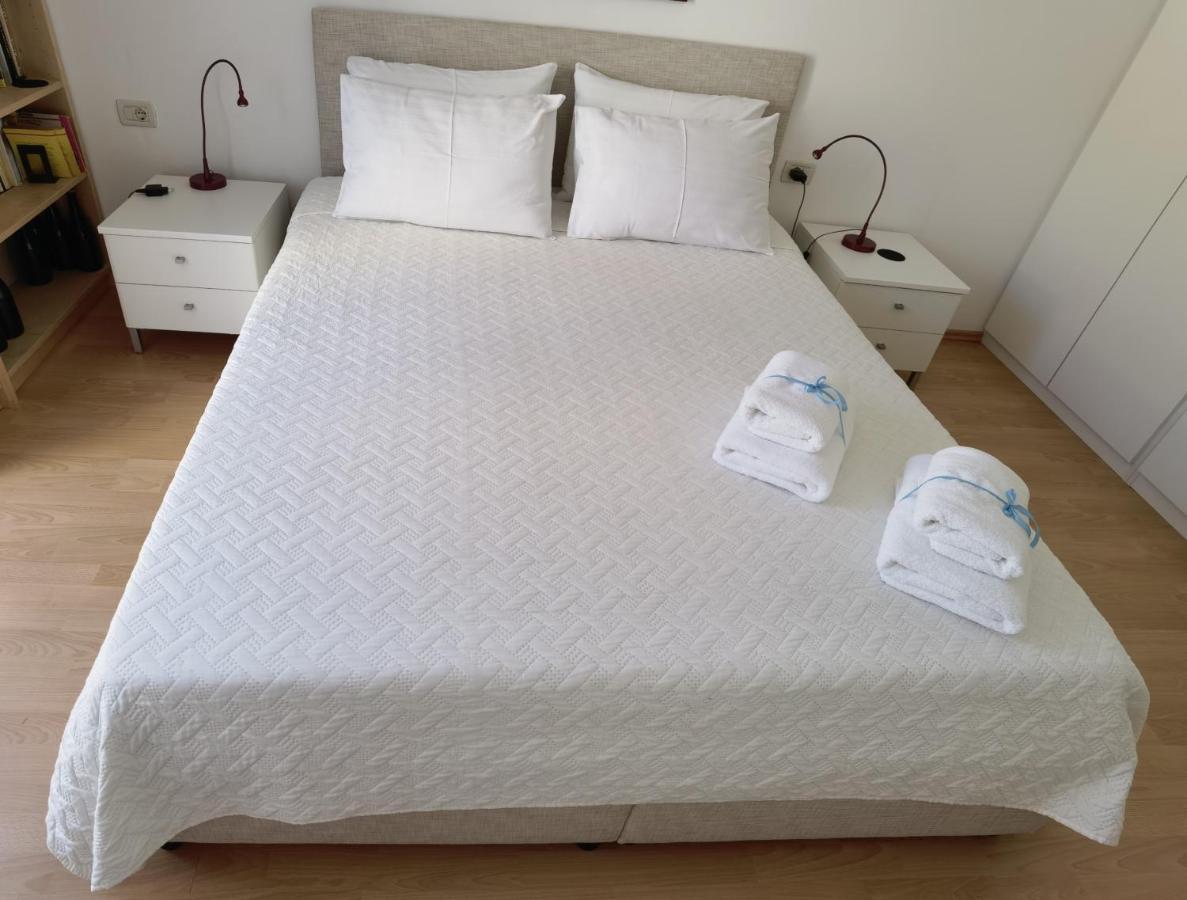 Aria Deluxe Superior 5 Star Apartment, Your Piece Of Heaven By The Sea & Park, With Sea & Park View Novigrad Istria Eksteriør bilde